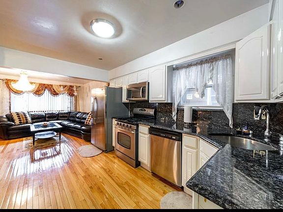 4th image of 180 Boyd Ave Floor 1