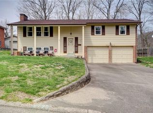 2729 Lakeview Dr, Saint Albans, WV 25177
