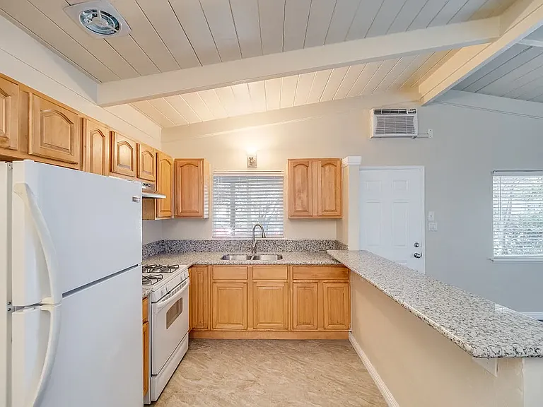 4360 Custis Ave #A — Photo 5