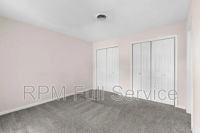 2 bed, 2.0 bath, 1056 sqft, $1,495 — Photo 2