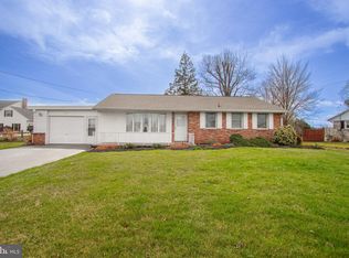 1400 Poplars Rd, York, PA 17408