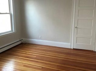 8 Hancock St #1, Salem, MA 01970