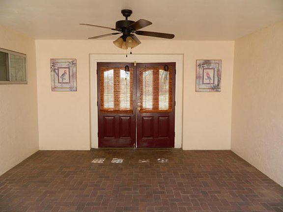 2nd image of 300 Orchard Pl SW
