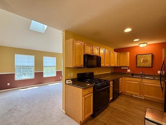 5th image of 1091 Beaver Run #74