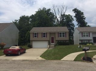 3466 Hickory Ln, Amelia, OH 45102