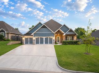 8708 Stark St, Edmond, OK 73007