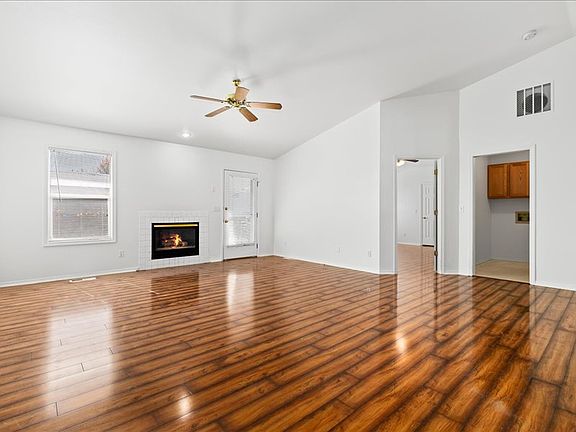 Living Room with fireplace