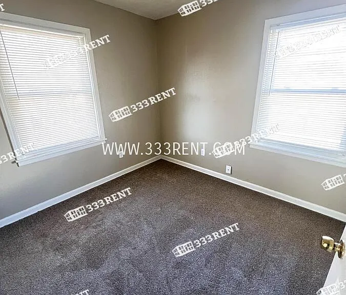 5600 E 101st Ter — Photo 7