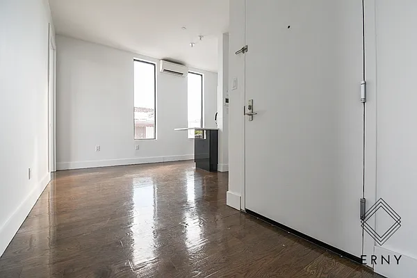 Rented by ERNY LLC | media 6