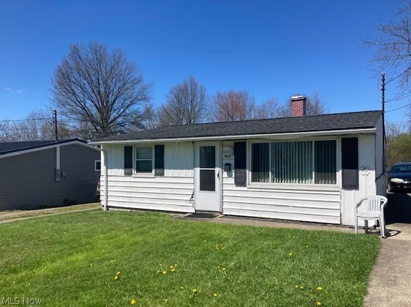 366 Iowa Ave, Girard, OH 44420