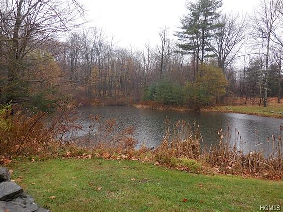 3rd image of 9 Frances Ct