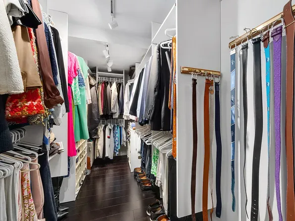 27 East 65th Street image 13 of 15