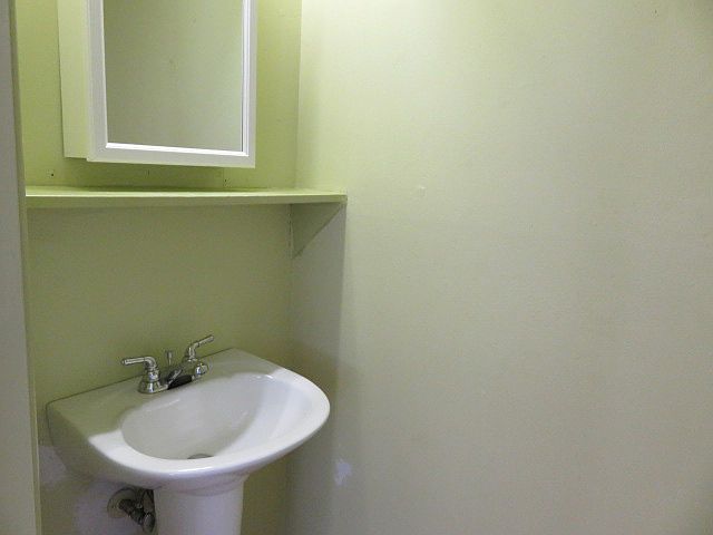 1st image of 1513 Parkdale Dr