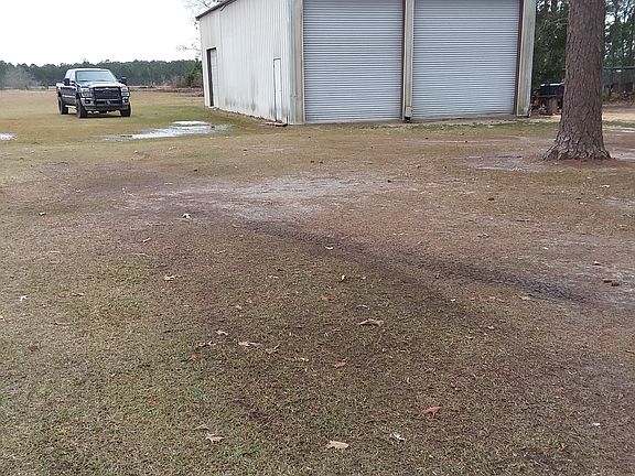 3rd image of 1207 Us Highway 319 S