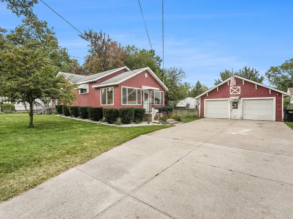 299 Crown St SW, Wyoming, MI 49548