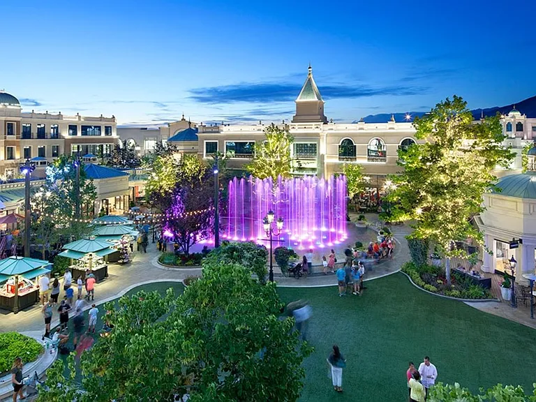Station Park Shopping Area