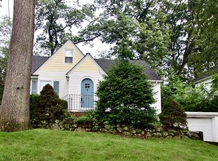 506 Smith Pl #1, Ridgewood, NJ 07450