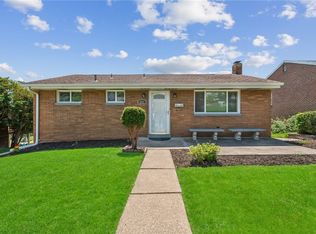 494 Macassar Dr, Pittsburgh, PA