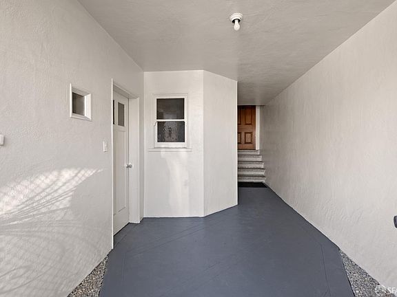 2nd image of 109 Lawton St