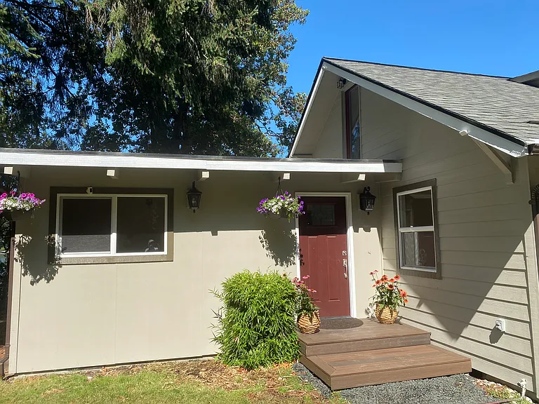 1304 Madrona Beach Rd NW — Photo 3
