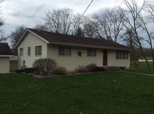 405 W Walnut St, Muscoda, WI 53573