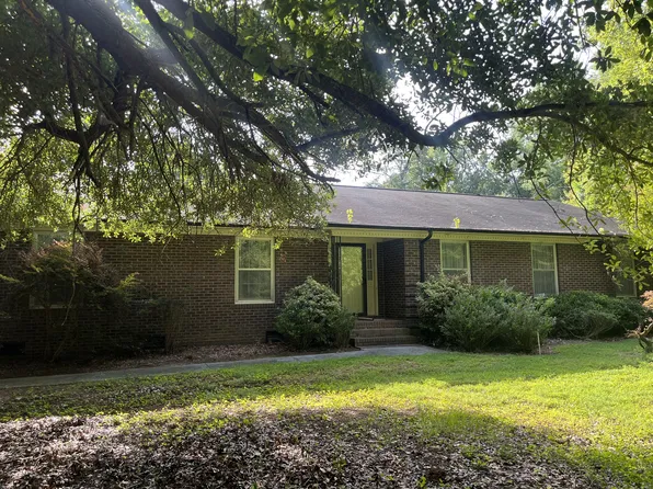 5625 Potter Rd, Matthews, NC 28104