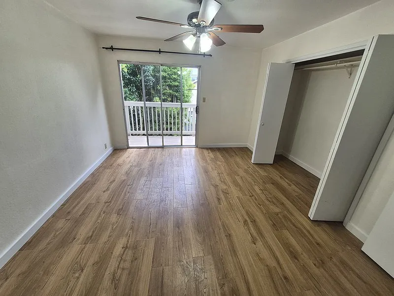 2 bed, 1.5 bath, 1144 sqft, $2,600 — Photo 2