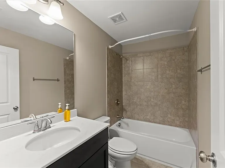 2770 Prado Ln — Photo 39