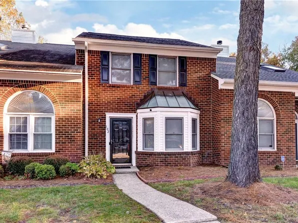 102 Corwin Cir, Hampton, VA 23666