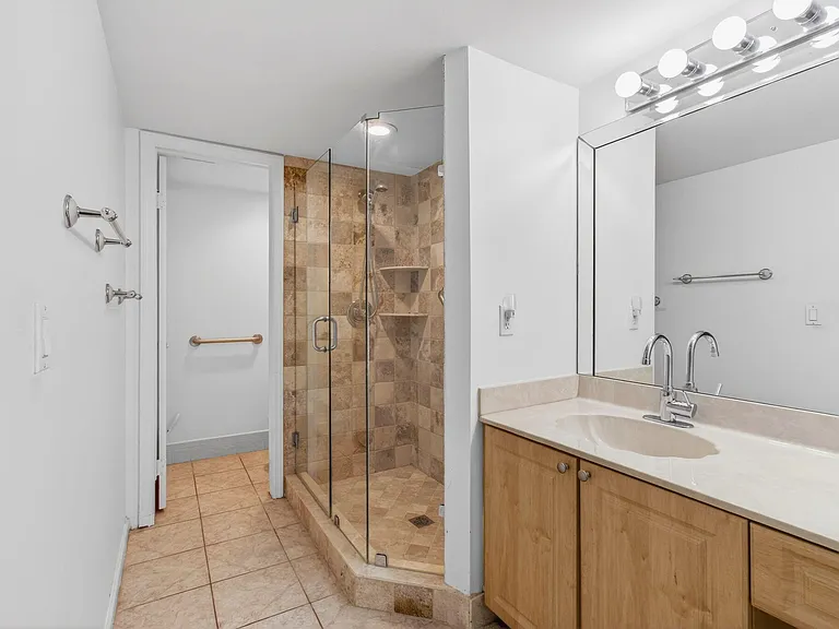 5851 Parkwalk Dr — Photo 48