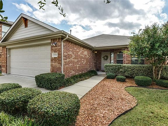 3rd image of 1508 Kittyhawk Dr
