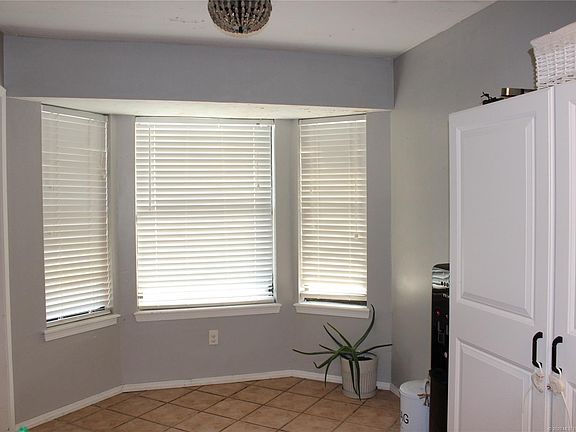 4th image of 2809 W Houston Pl