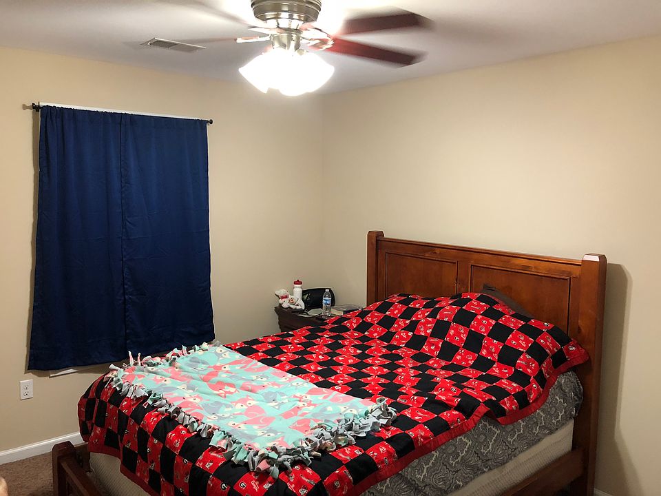 1st image of 305 Wilshire Way
