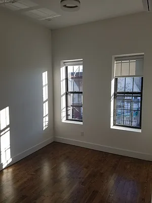 Rented by HFF Realty LLC | media 9