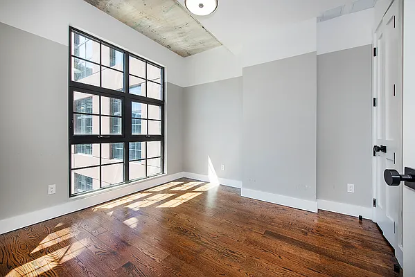 Rented by Compass | media 59