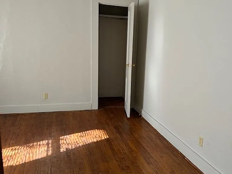 1221A Monnett Ave — Photo 3