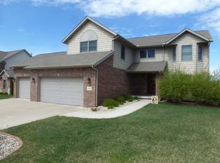 3903 W Hearthwood Dr, Dunlap, IL 61525