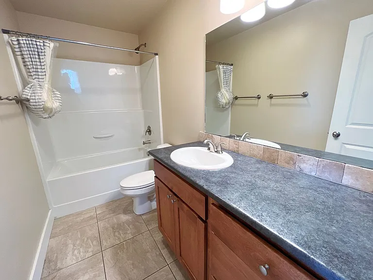 2777 Hedgerow Ct — Photo 7
