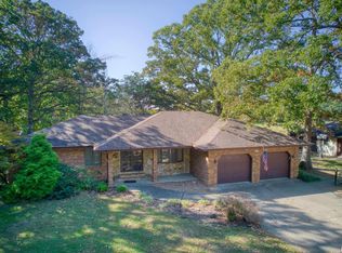 381 Martie Rd, Elkville, IL 62932