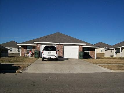 1st image of 2801 Lucille Dr #A