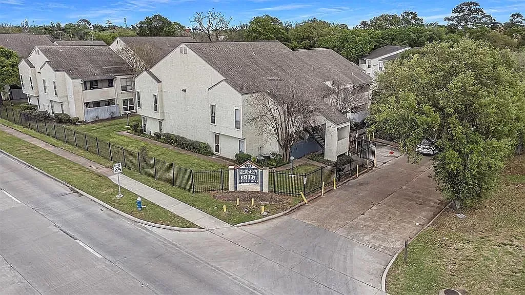 1 bed, 615 sqft, $900 — Photo 1