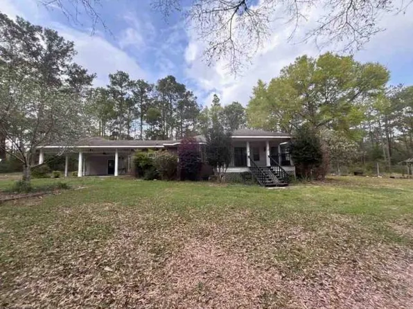 10051 Sweetwater Dr N, Chunchula, AL 36521