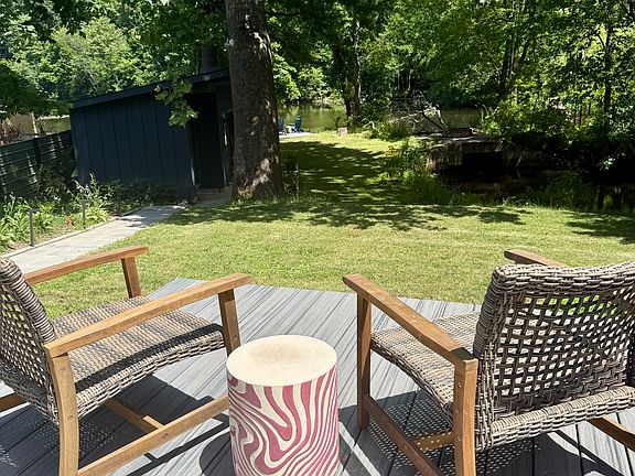 2nd image of 434 Spring Lake Rd