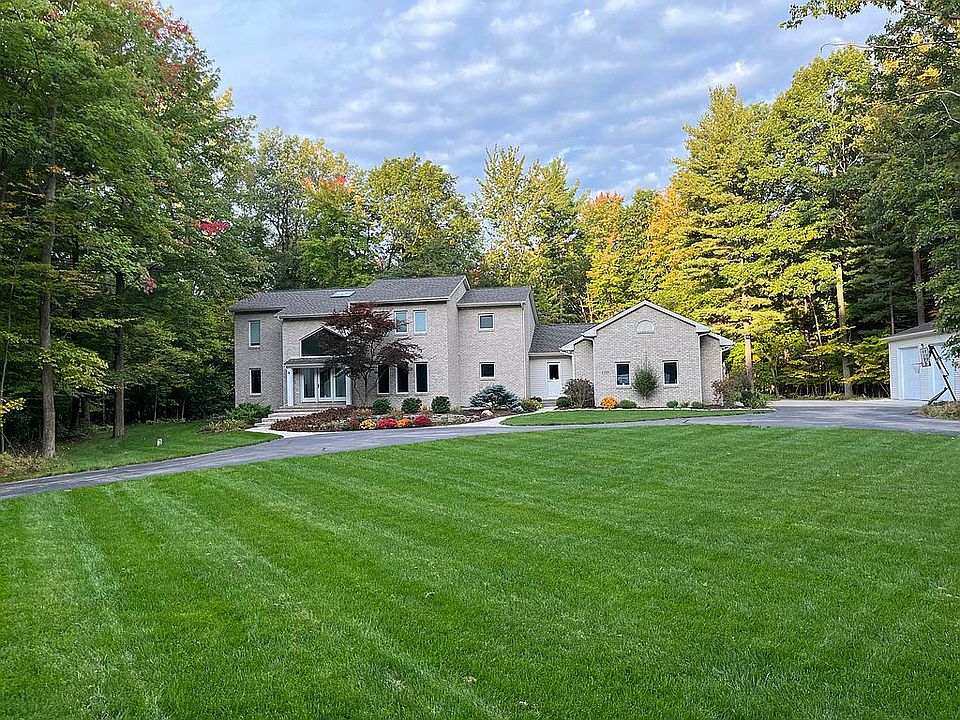 1st image of 2111 N Yasimin Dr