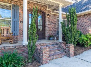 25 Bloomsbury Ct, Hattiesburg, MS 39402