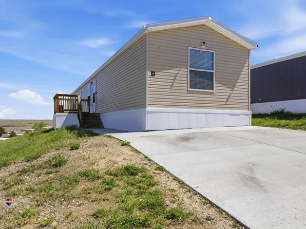 4901 E Lathrop Rd #24, Evansville, WY 82636