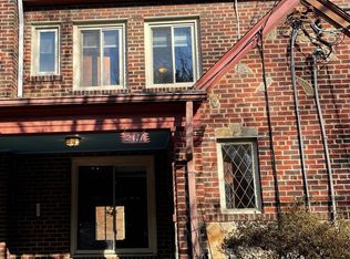 2111 Huidekoper Pl NW, Washington, DC 20007