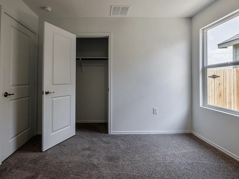 Bedroom 2 - Closet