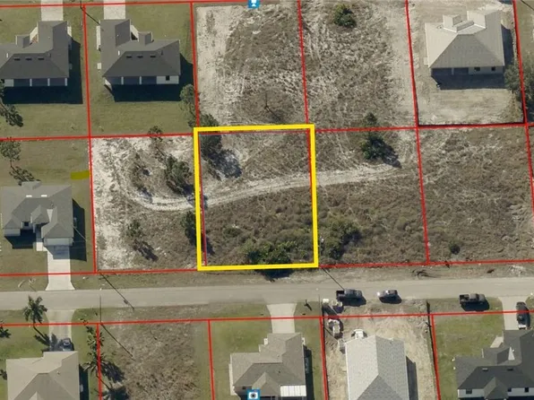 2813 18th St SW, Lehigh Acres, FL 33976