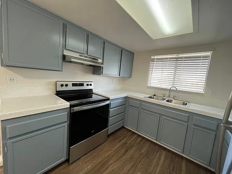 235 Willie James Jones Ave — Photo 2